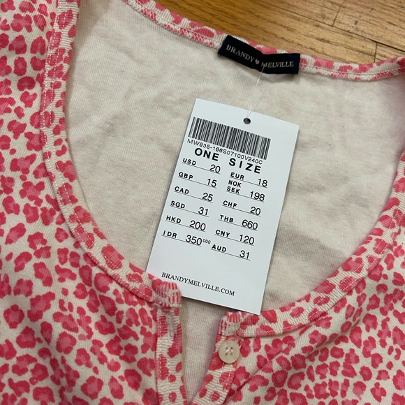 NWT Brandy Melville Zelly Crop Top | Pink Chettah - Picture 3 of 6